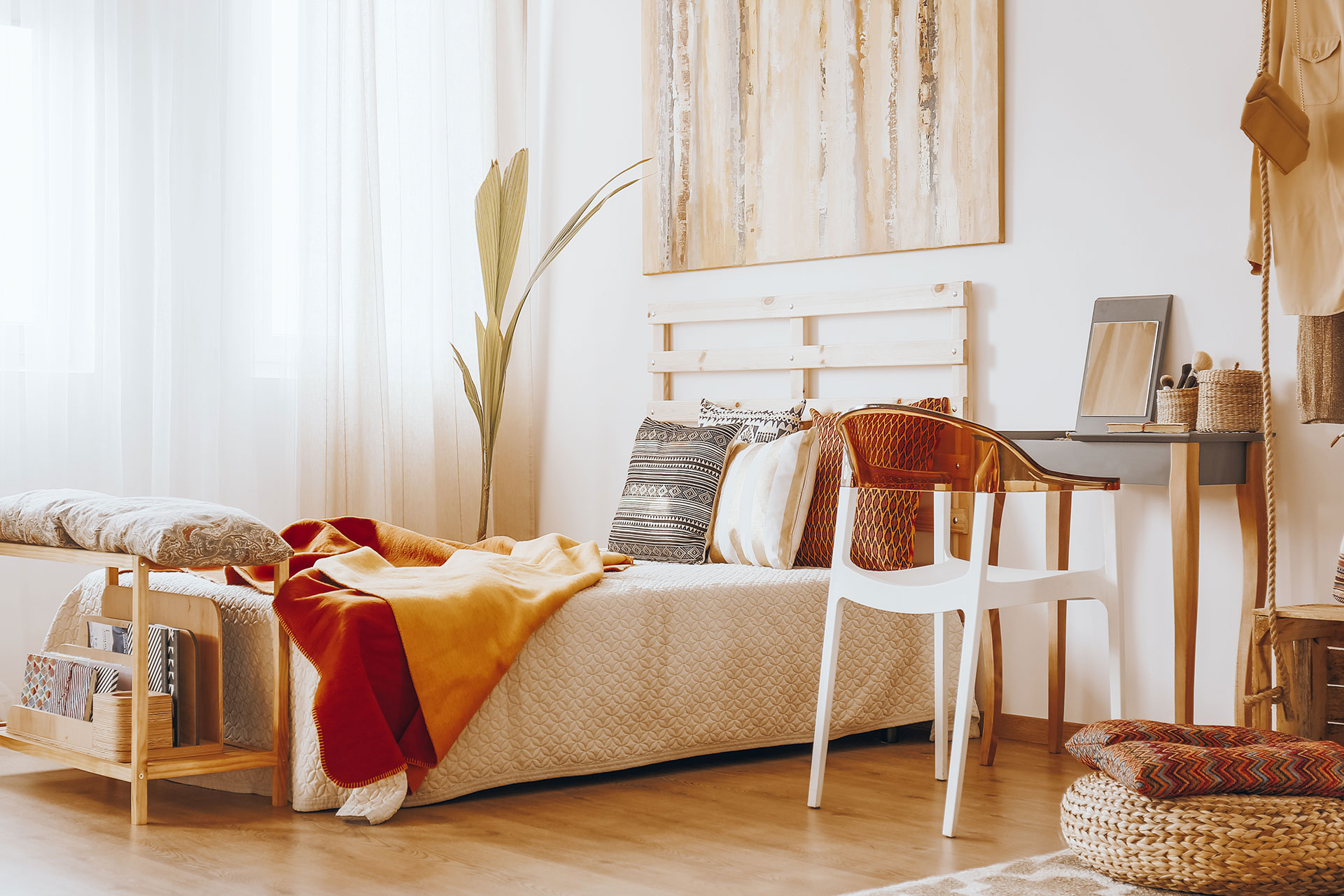 7 Clever Ways to Design a Small Bedroom Space Urban Concepts