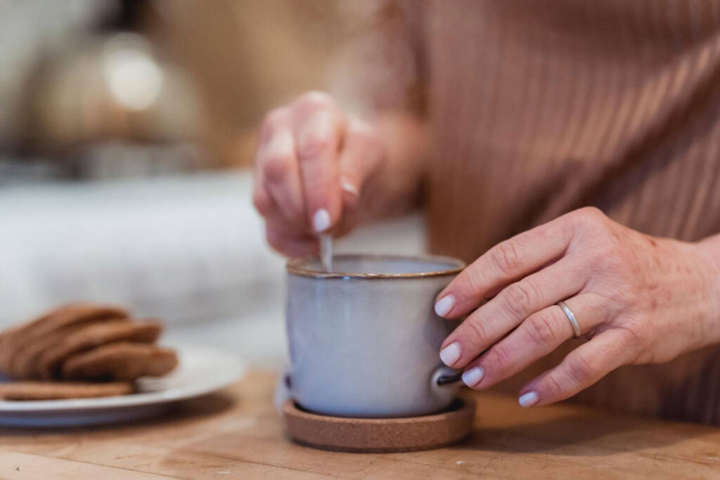 protect from hot and cold dining ware