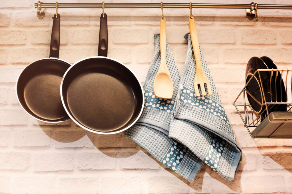 hang pans on the wall